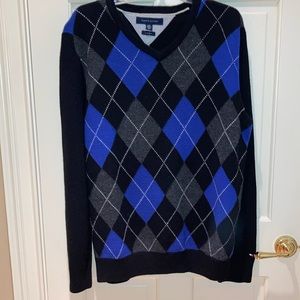 Men’s NWT wool argyle sweater. Tommy Hilfiger.